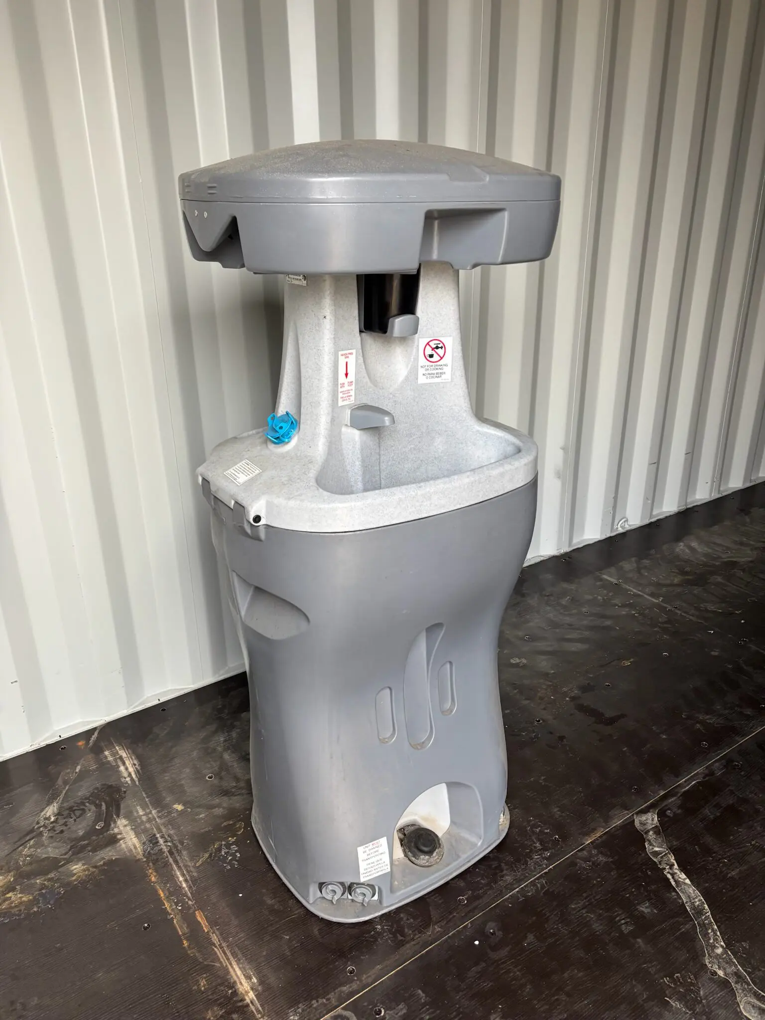 Wash Station Two Sided